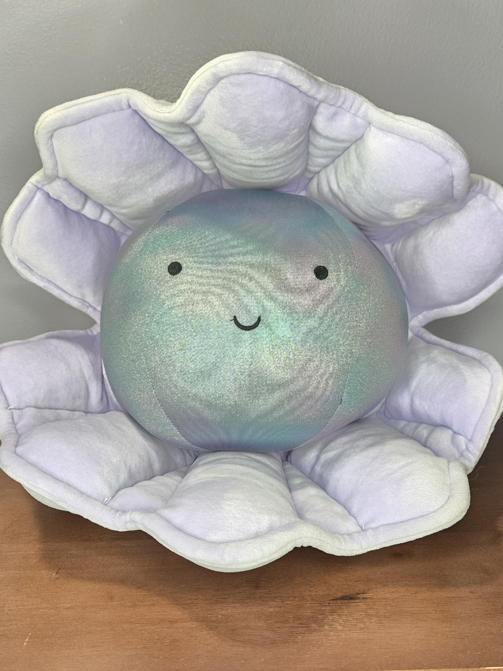 Pillowfort Weighted Plush Clam 3lb 5 Oz Target Exclusive Cute Pearl Stuffy